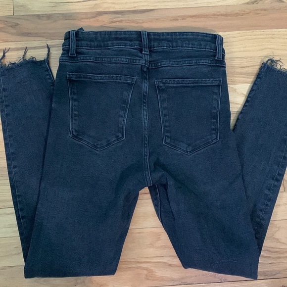 Zara High Waisted Black Denim Size 6 US - Picture 4 of 4